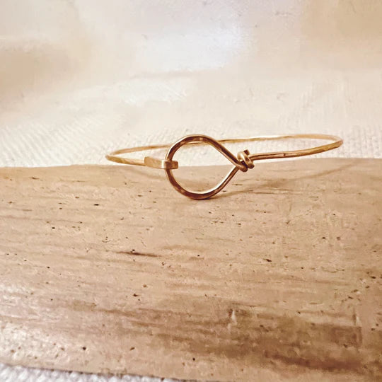Wrapped Small Circle Bangle