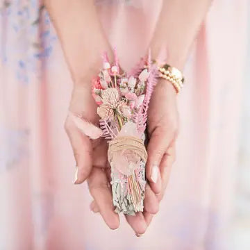 Sage Crystal Smudge Bundle - Zinnias Gift Boutique