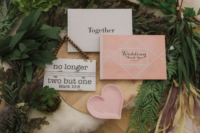 Engagement Party Gift Guide 2022