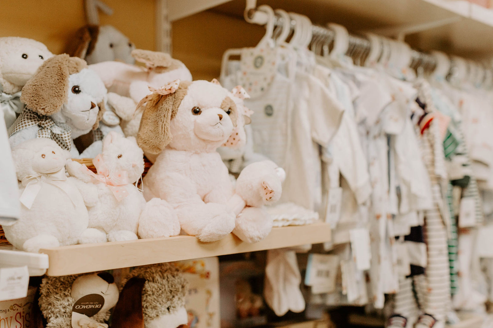 10 Best Organic Newborn Baby Clothes: Eco-Friendly Baby Gifts