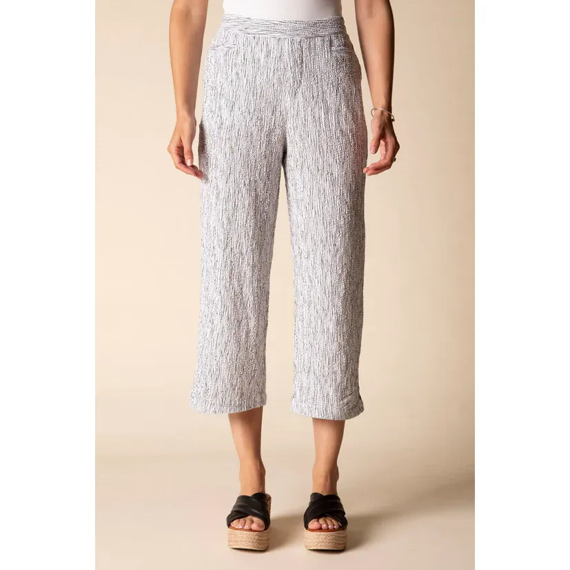Fine Lines Pucker Weave Capri - Zinnias Gift Boutique