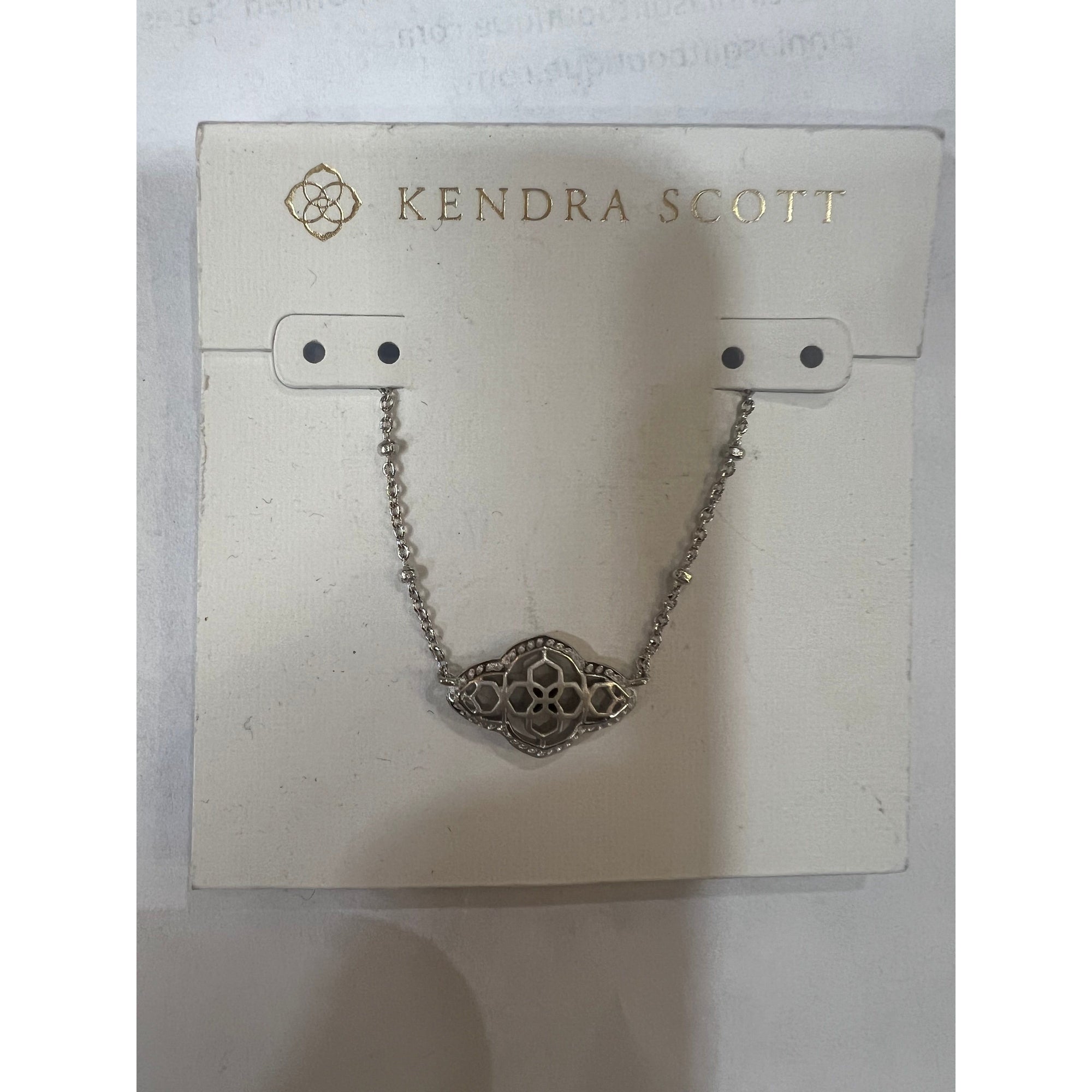 Abbie Pendant silver Necklace - Zinnias Gift Boutique