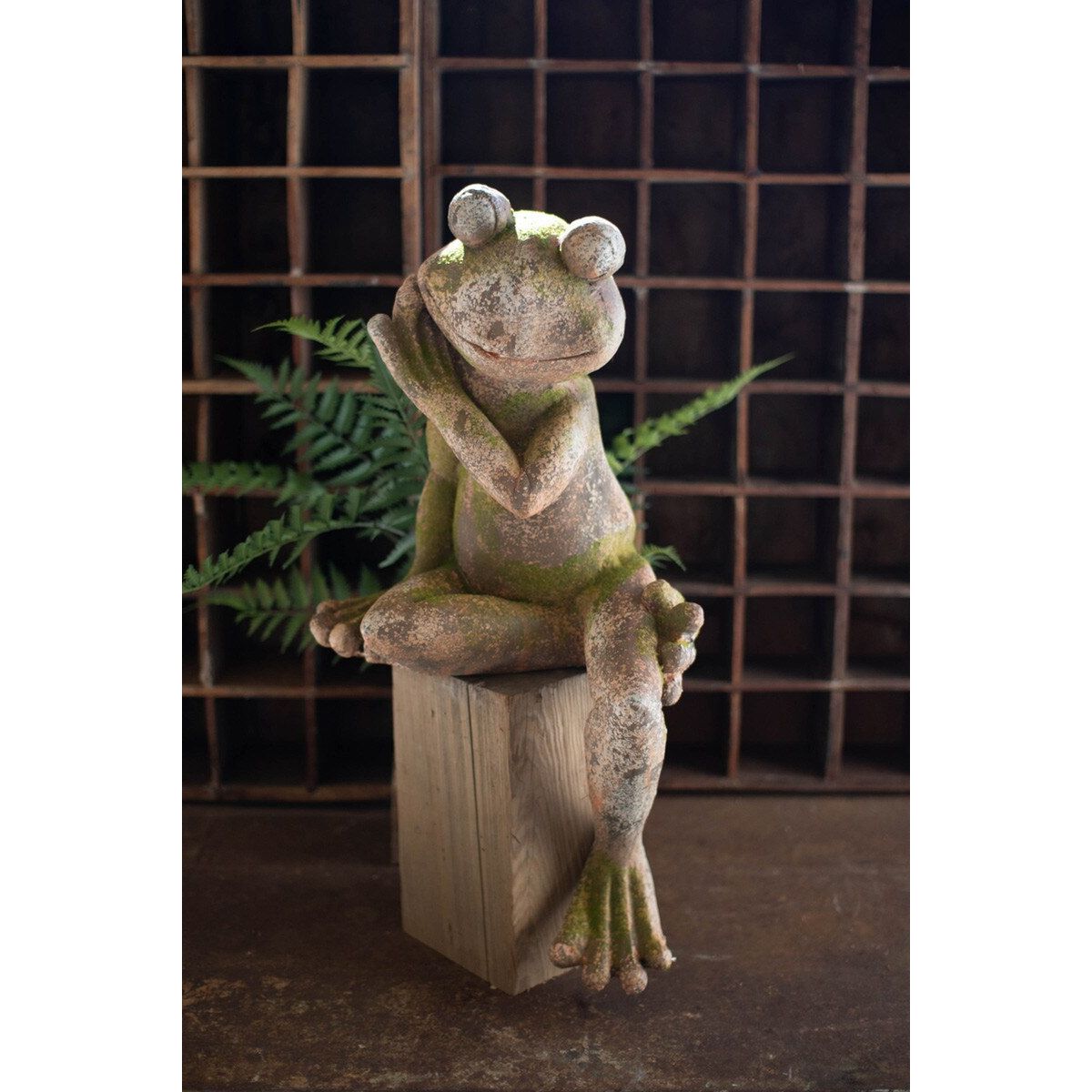 Faux Concrete Frog - Zinnias Gift Boutique