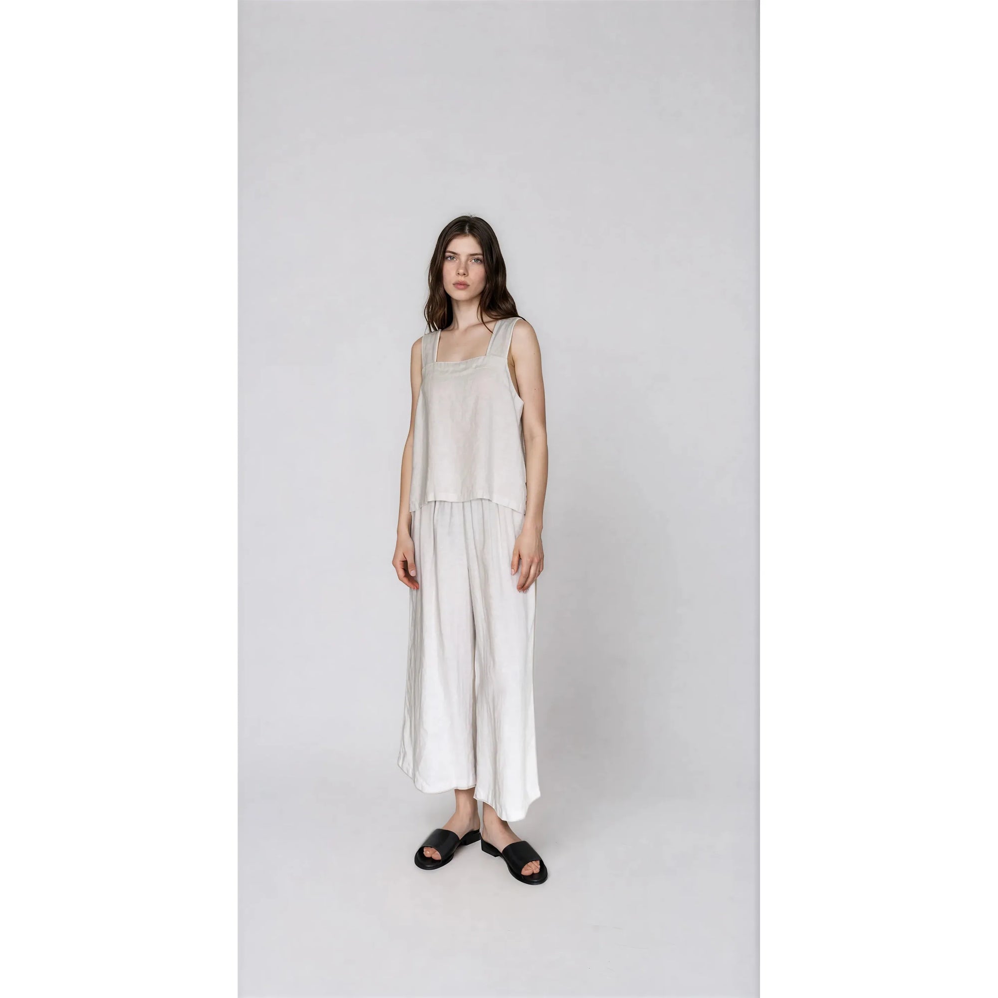 Linen Strap Tank - Zinnias Gift Boutique