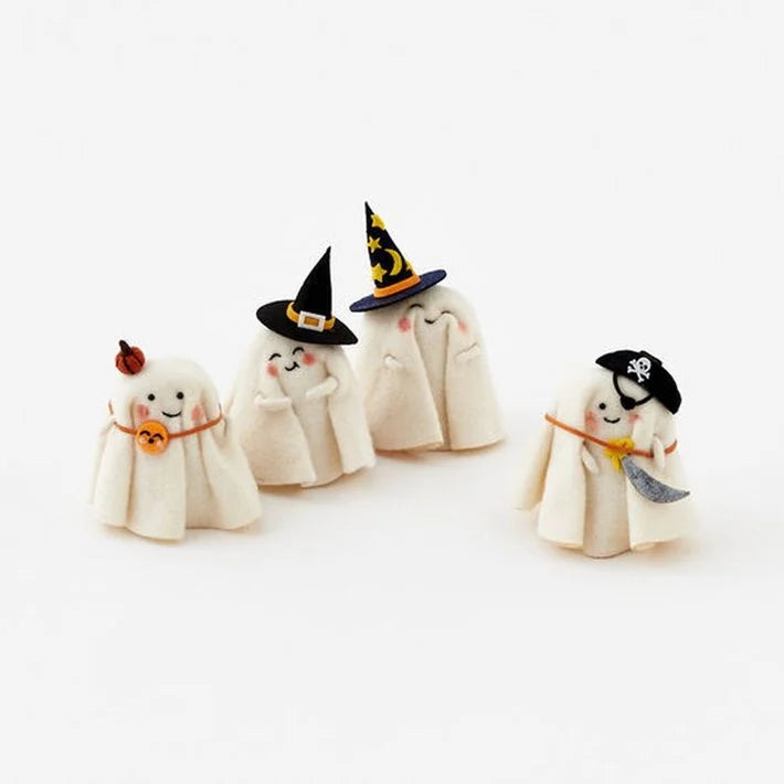Trick or Treat Ghost, Wool, 5" - 7" - Zinnias Gift Boutique