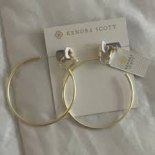 Pepper Clip On Earrings in Gold - Zinnias Gift Boutique