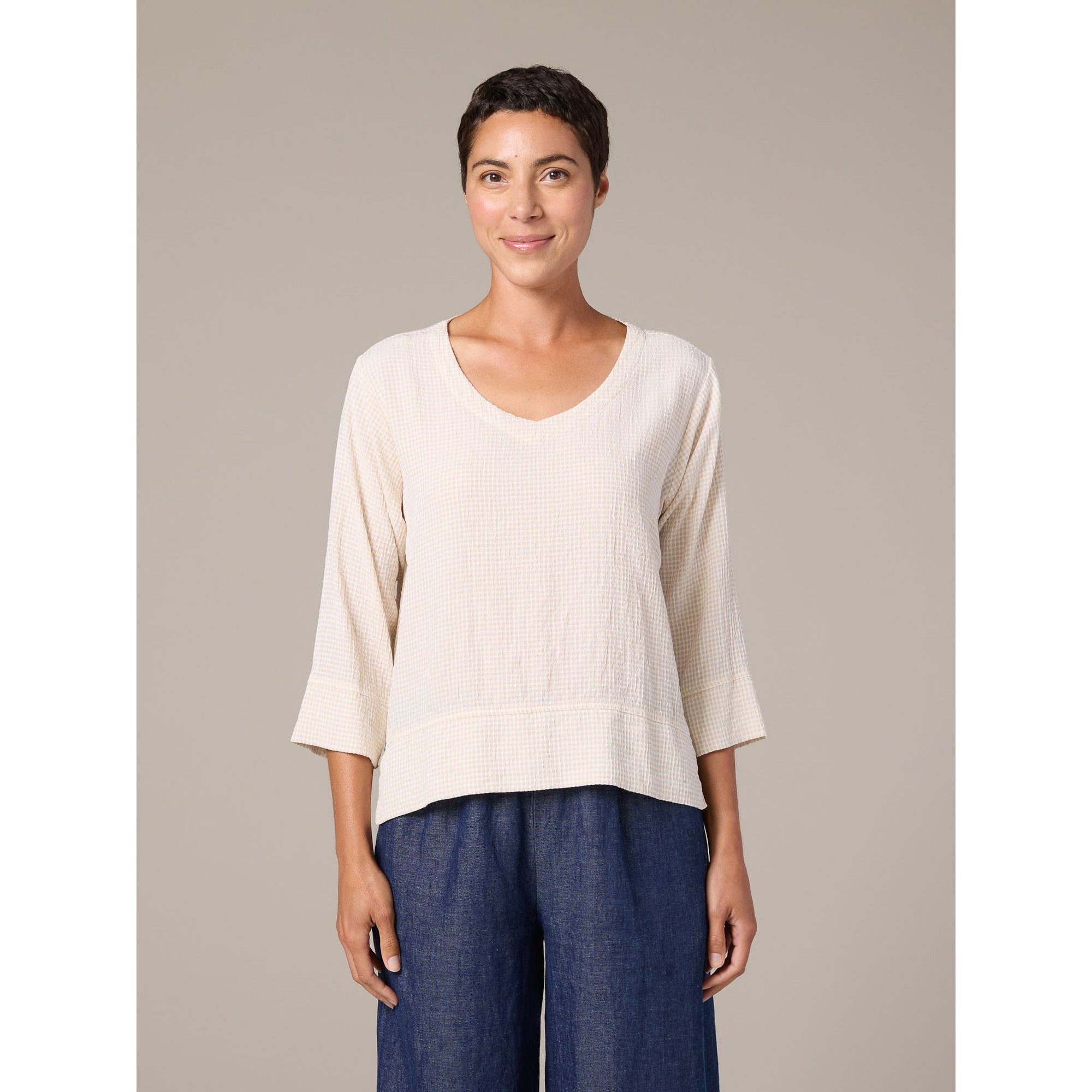 V-Neck Vent Top - Zinnias Gift Boutique