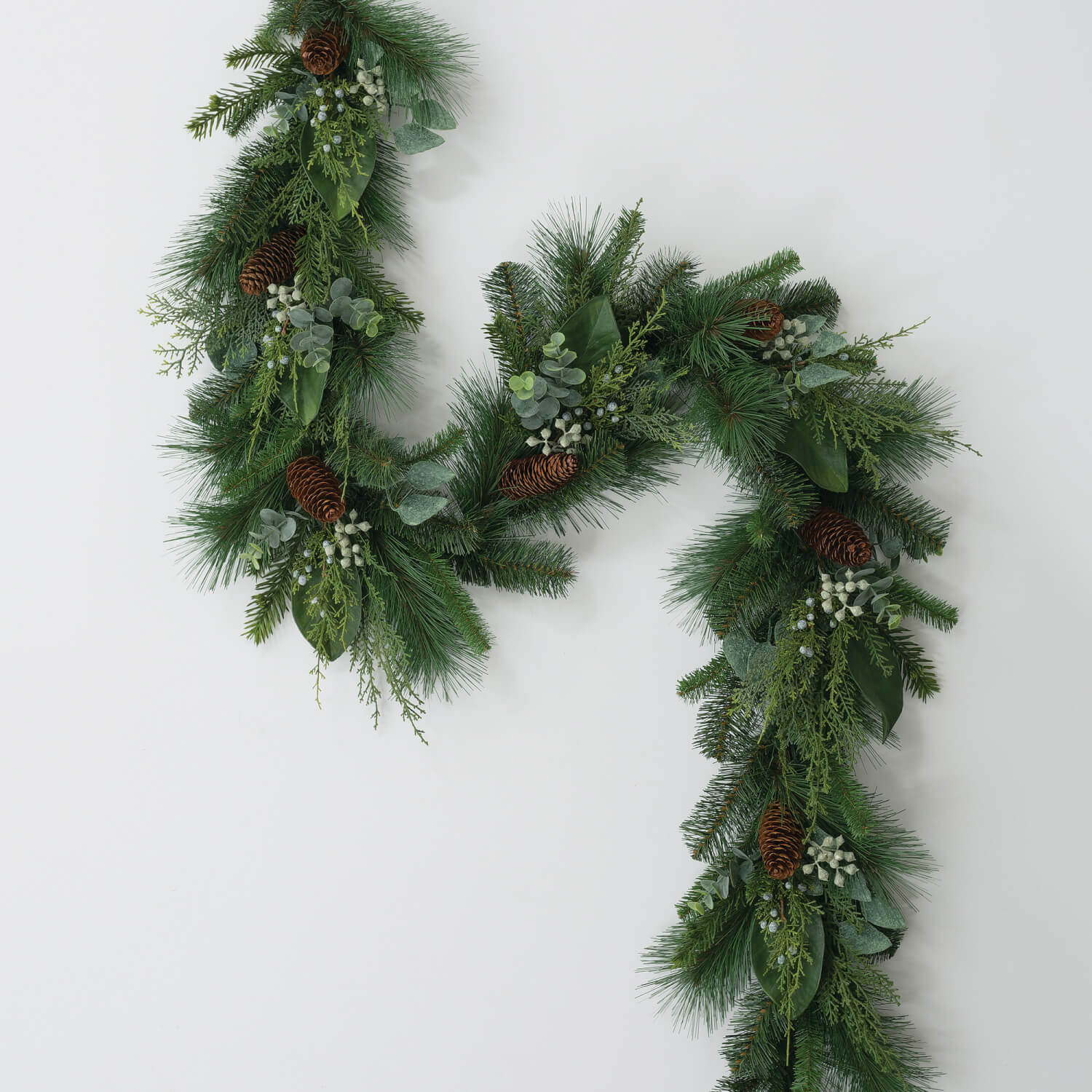 PINE/EUCALYPTUS GARLAND - Zinnias Gift Boutique