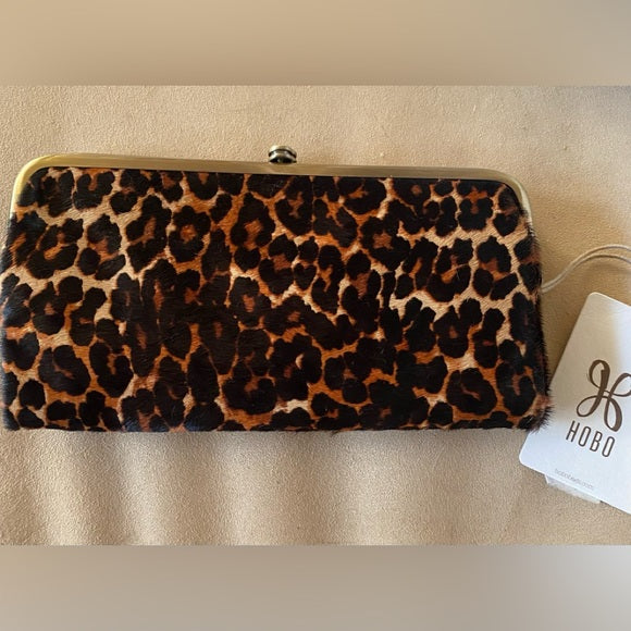 Lauren Clutch-Wallet Leopard - Zinnias Gift Boutique
