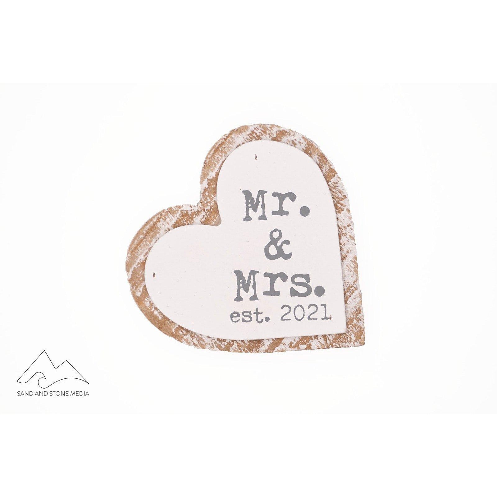 Mr. & Mrs. Wood Heart - Zinnias Gift Boutique