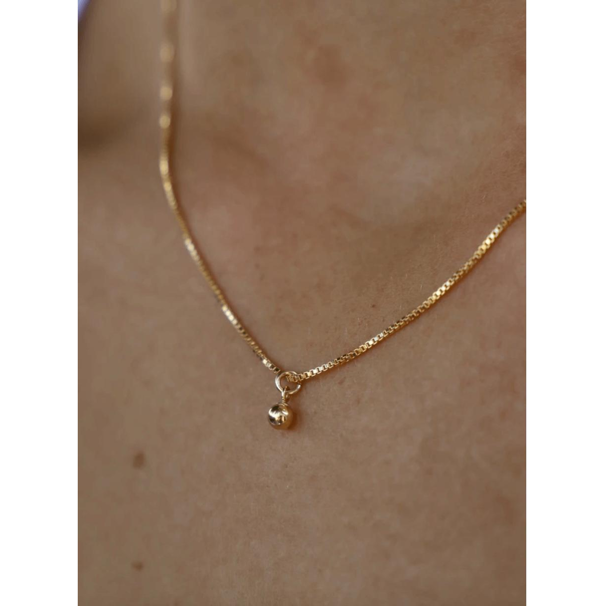 18" gold filled modern box chain with petite gold filled round drop charm - Zinnias Gift Boutique