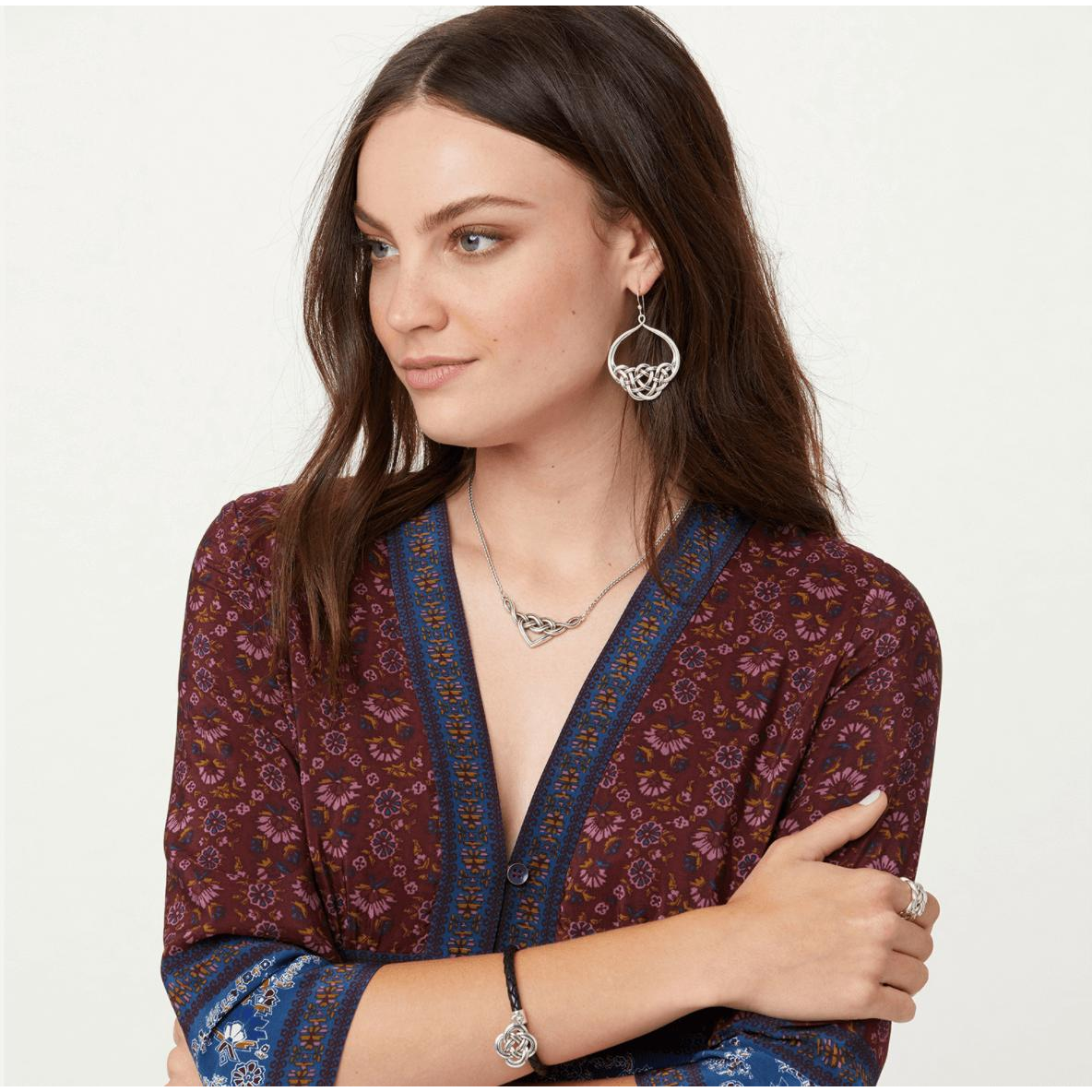 Interlok V Heart Necklace - Zinnias Gift Boutique